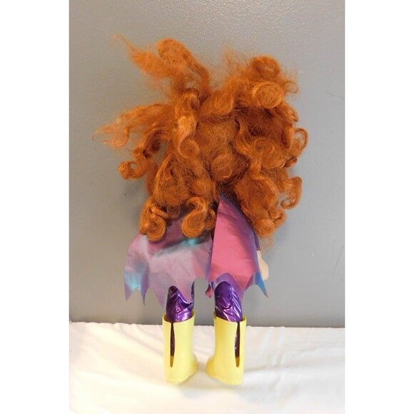 DC Superhero Girls 15" Batgirl Doll with Boots and Mask Pre-owned - Picture 4 of 4